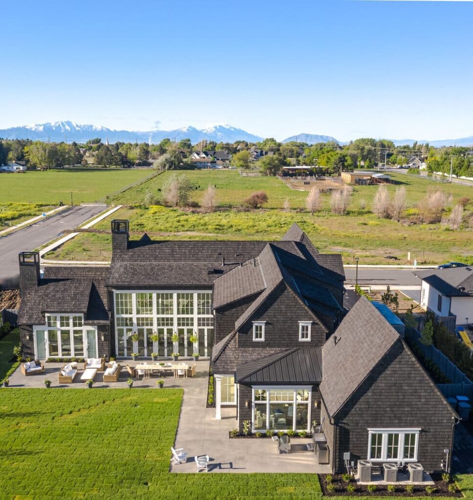 A home in Colorado with Shiloh synthetic CEDUR shingles. 