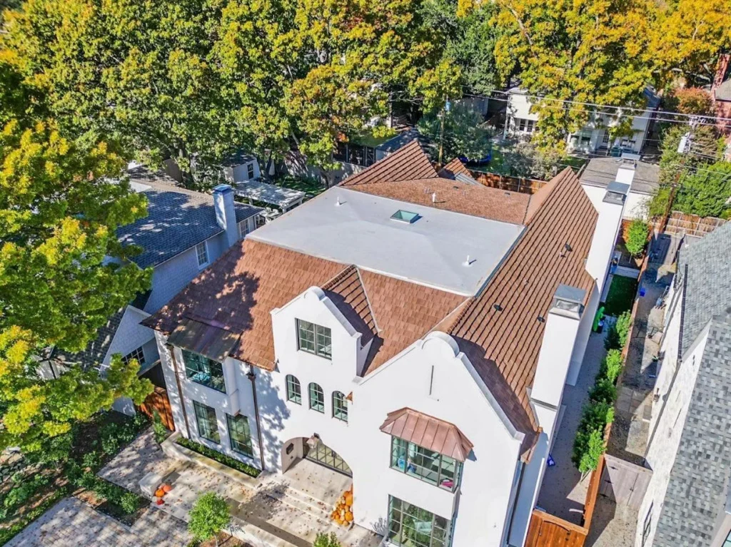 A home with bay windows. 
