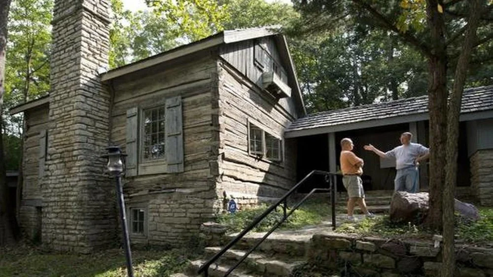 Day+Log+Cabin.JPG