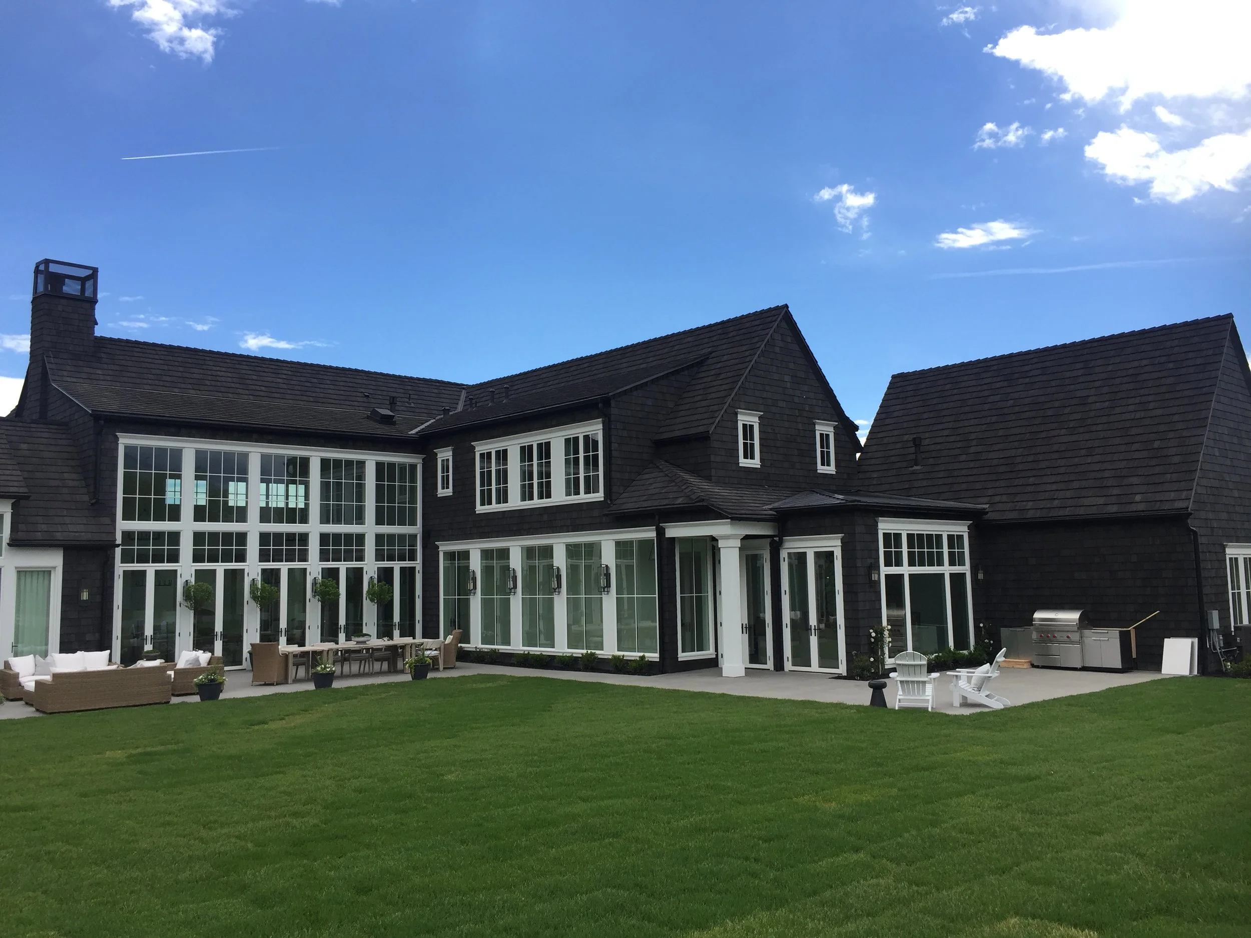 Image of a modern mountain home.